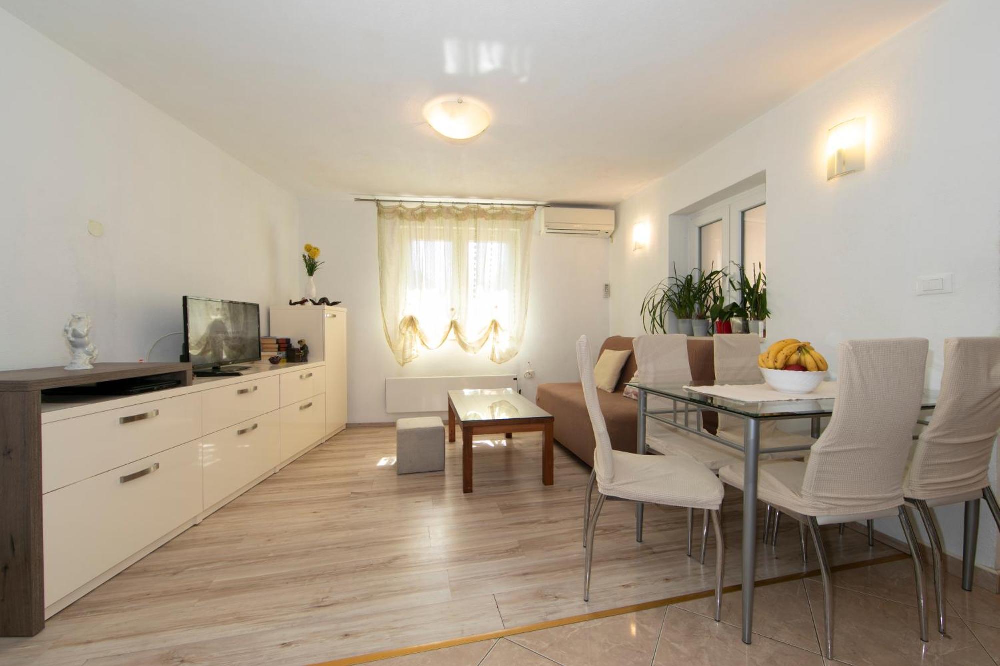 Apartmani Darinka Baška Voda Екстериор снимка