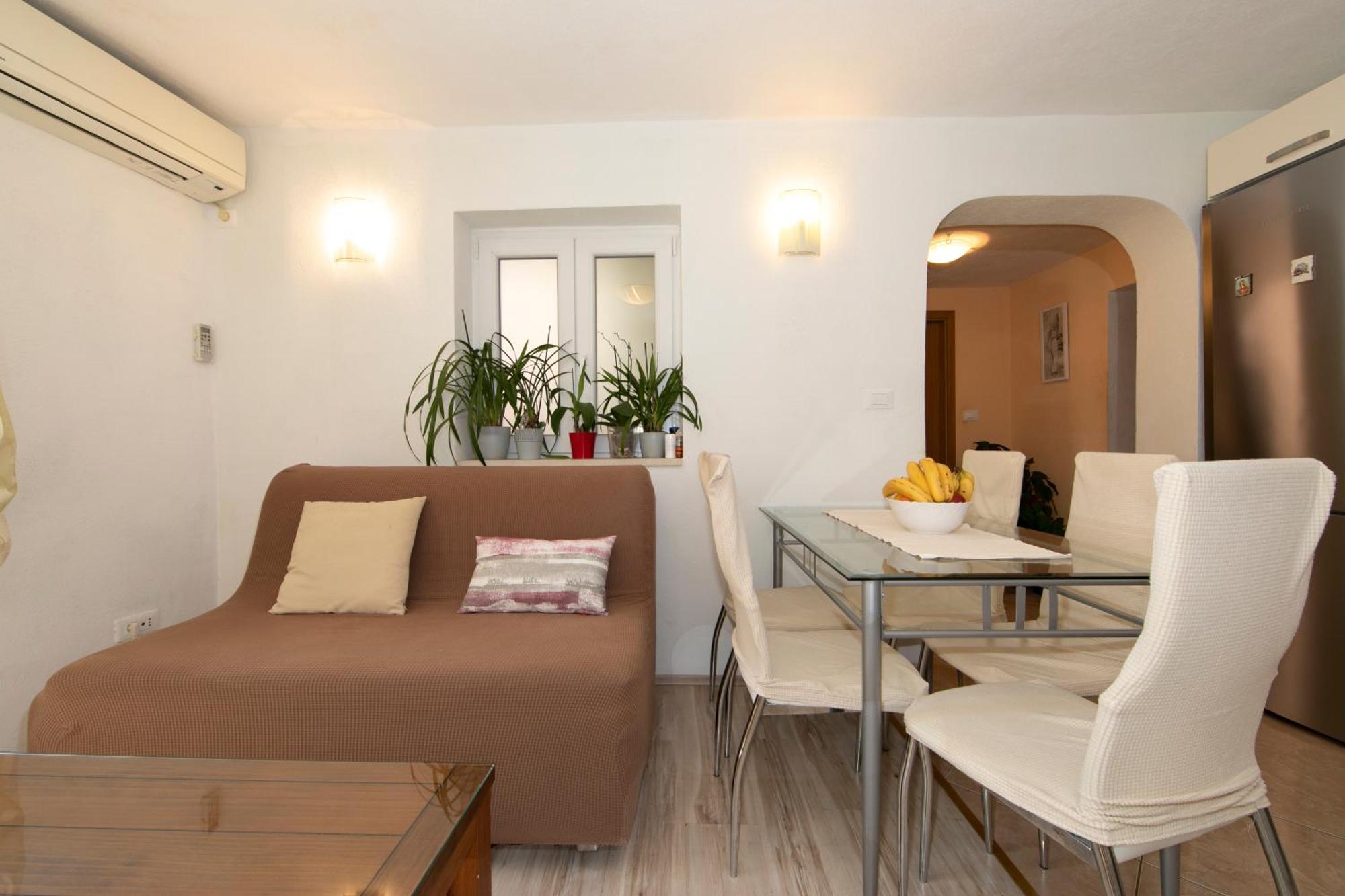 Apartmani Darinka Baška Voda Екстериор снимка