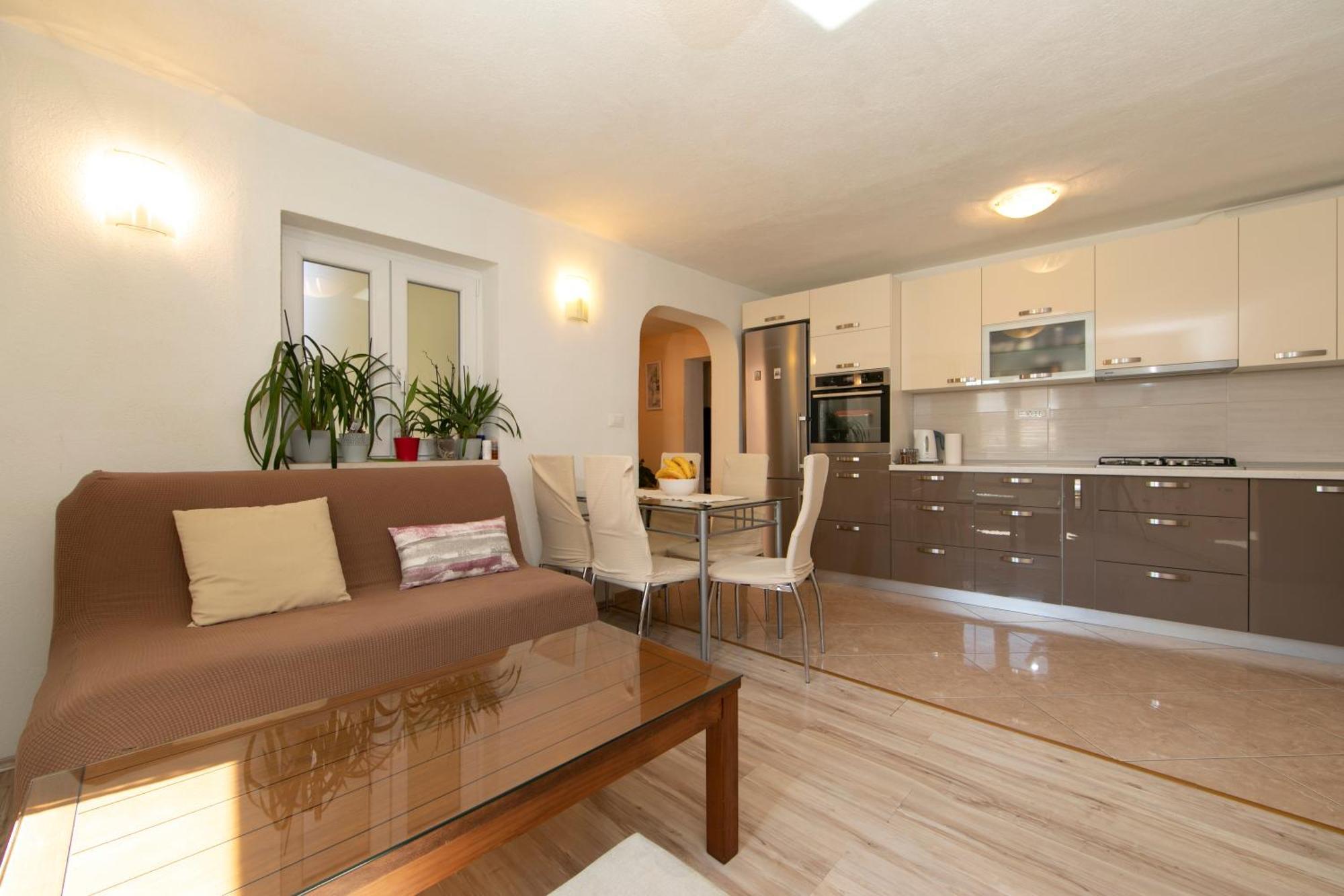 Apartmani Darinka Baška Voda Екстериор снимка