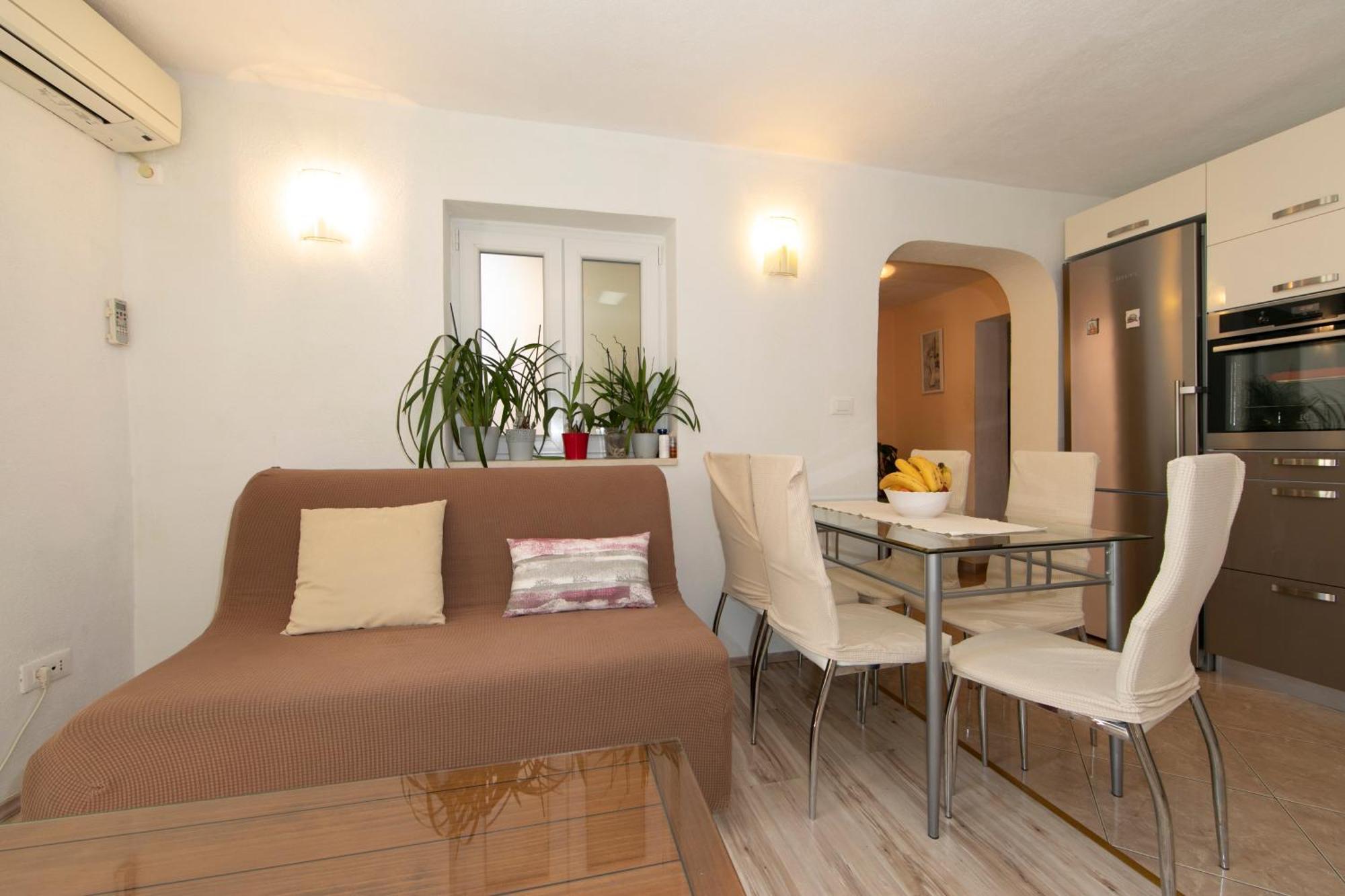 Apartmani Darinka Baška Voda Екстериор снимка