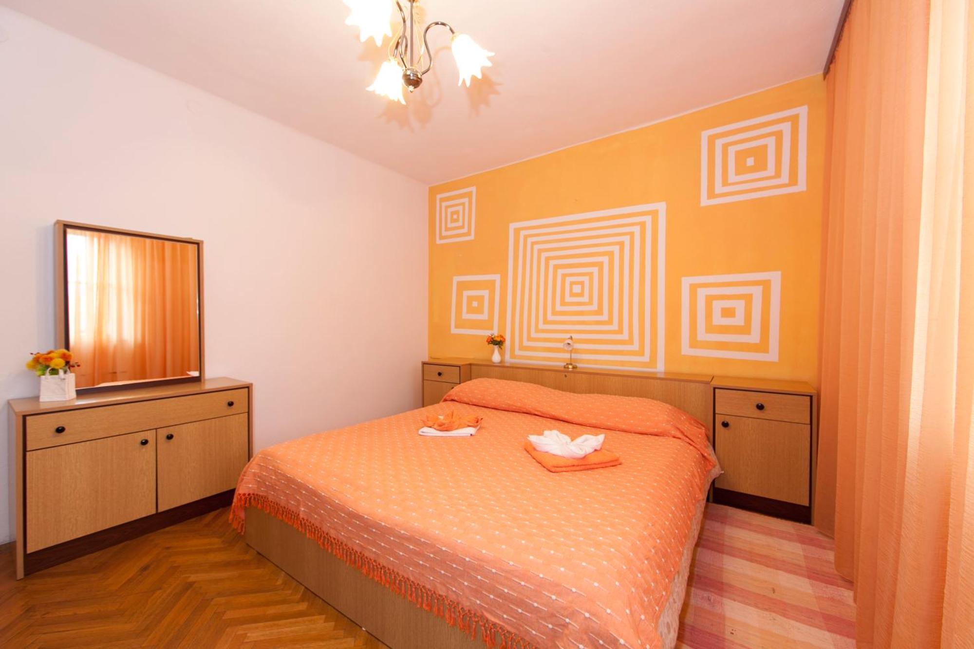 Apartmani Darinka Baška Voda Екстериор снимка