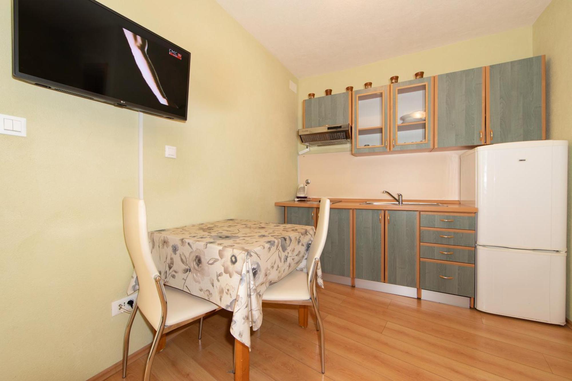Apartmani Darinka Baška Voda Екстериор снимка