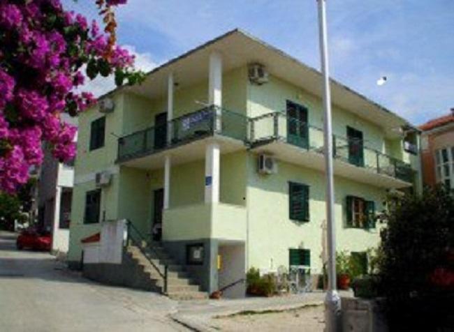 Apartmani Darinka Baška Voda Екстериор снимка