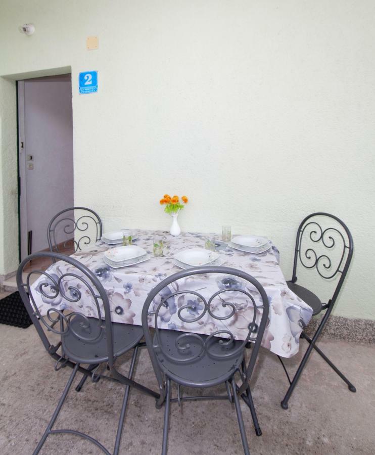 Apartmani Darinka Baška Voda Екстериор снимка